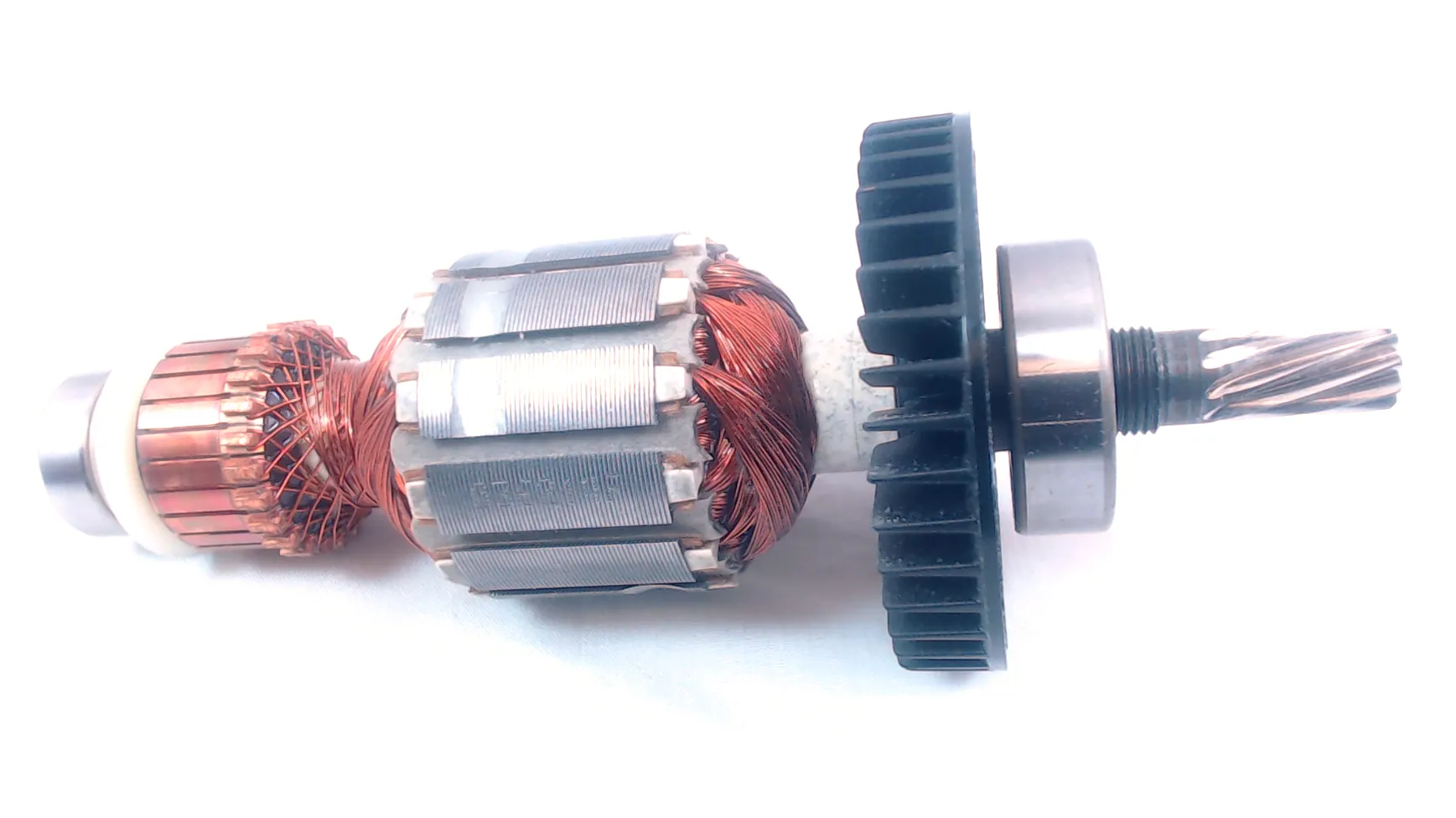 Makita 516214-6 ARMATURE ASSY 240V 9046
