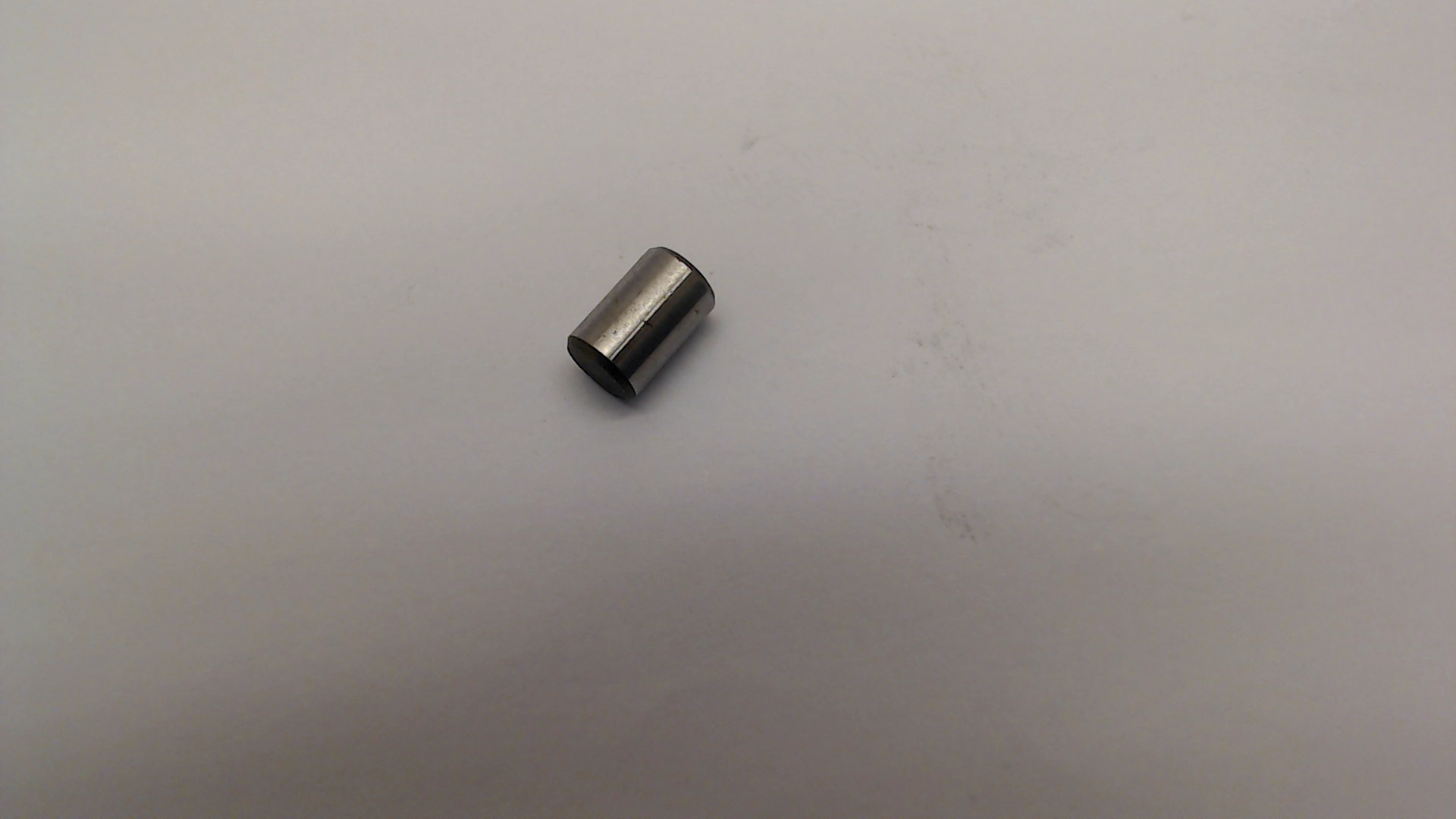 Makita 256009-2 *ROLLER 5-7 6701B