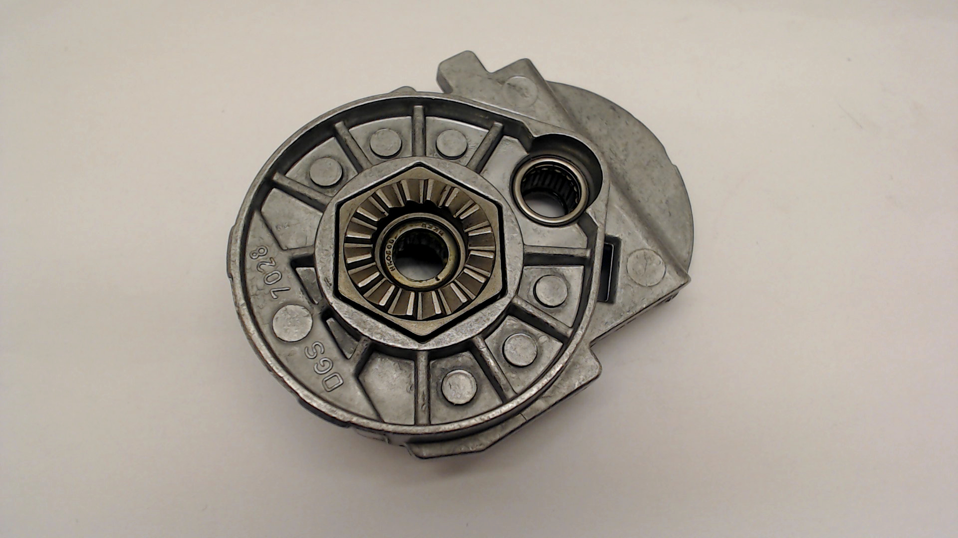 Bosch 2605807937 Bearing Bracket