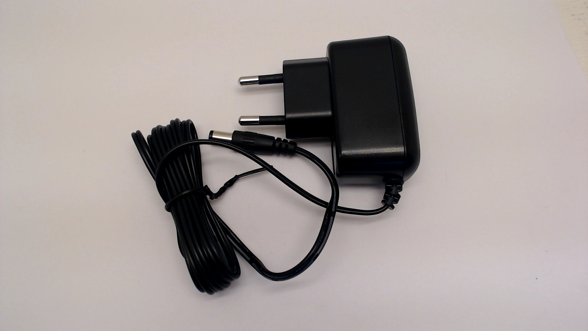 Bosch 2609005140 Charger