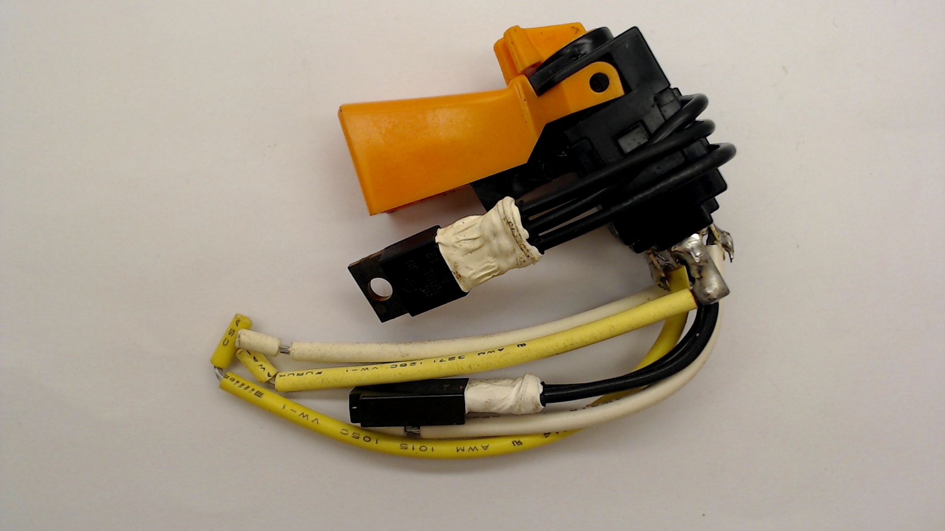 Hitachi 310-155 Switch (1p Solder Type)
