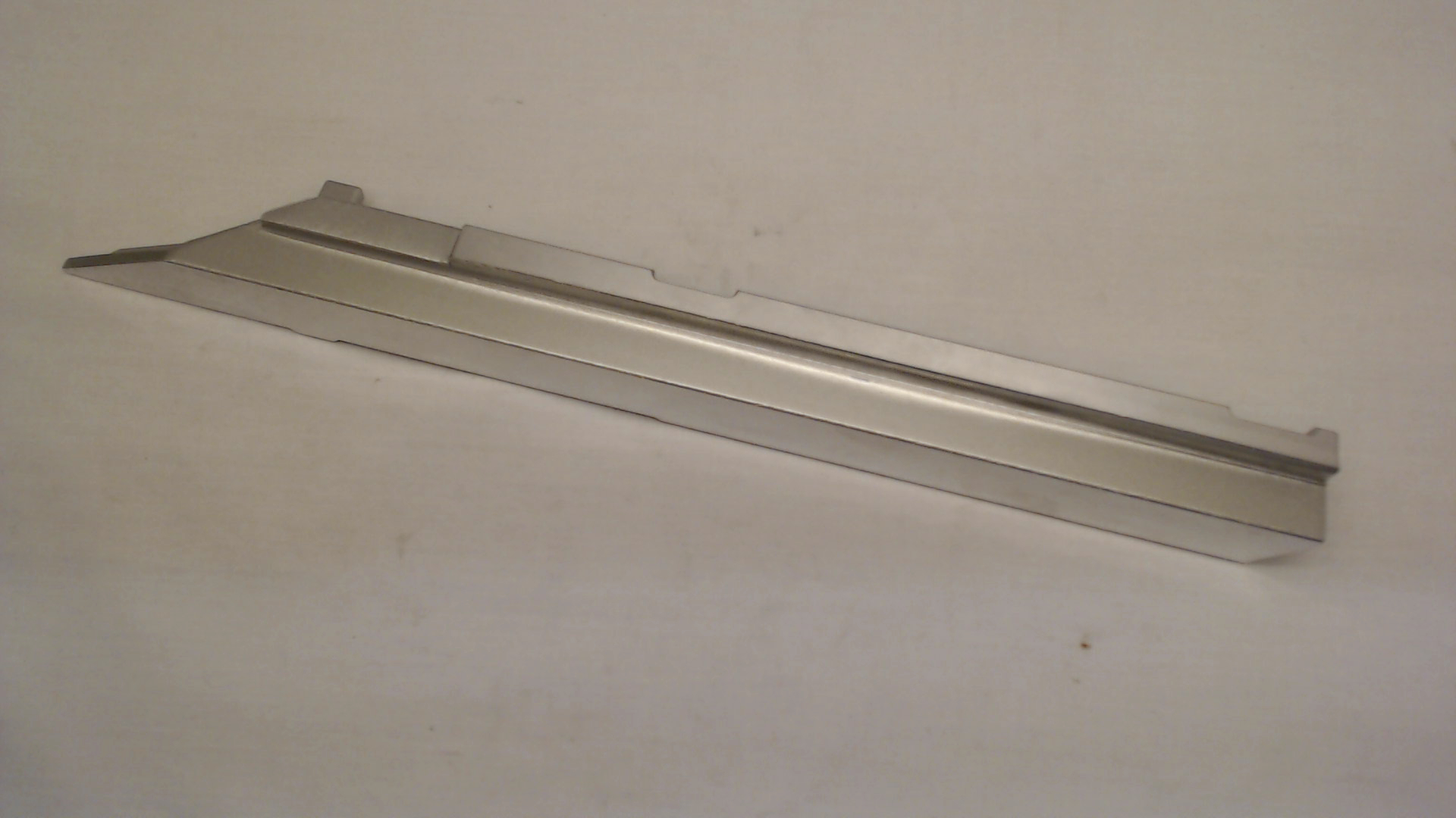 Makita 318596-0 LOWER FENCE R          LS1016L