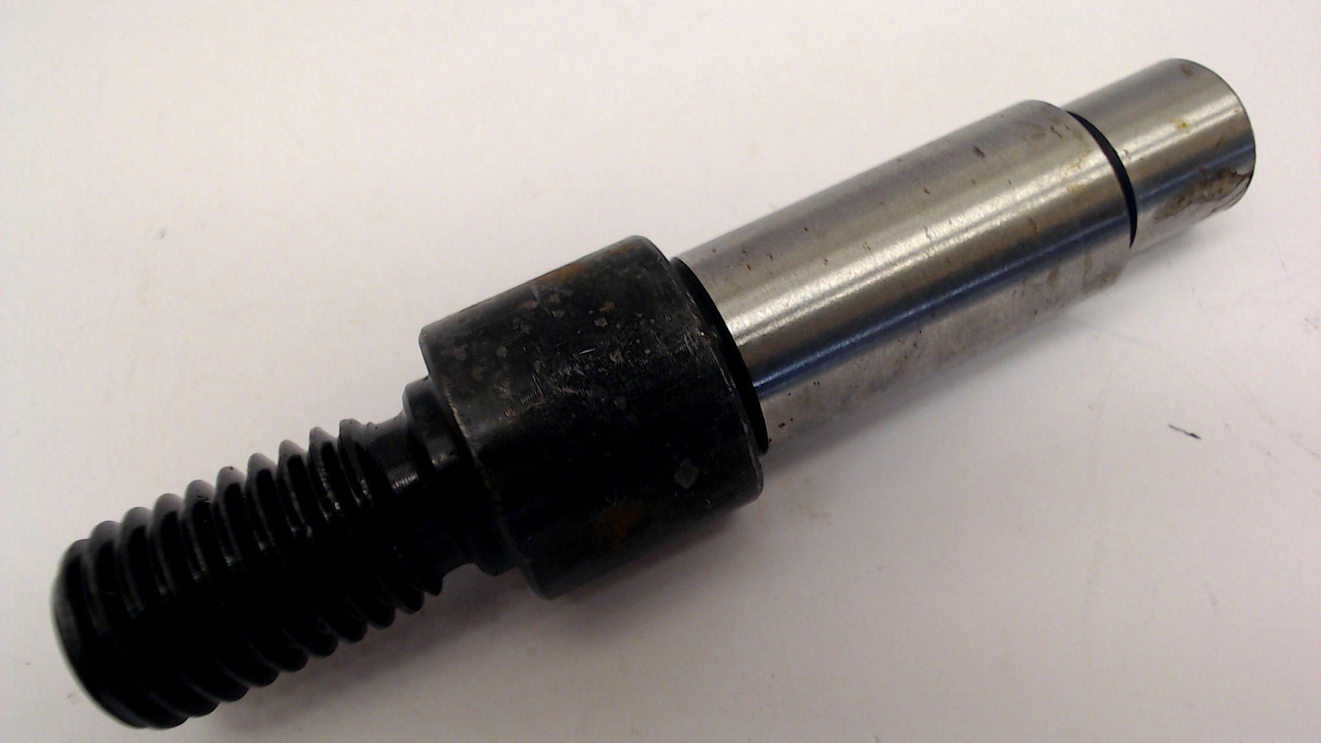 Hitachi 320-943 Spindle