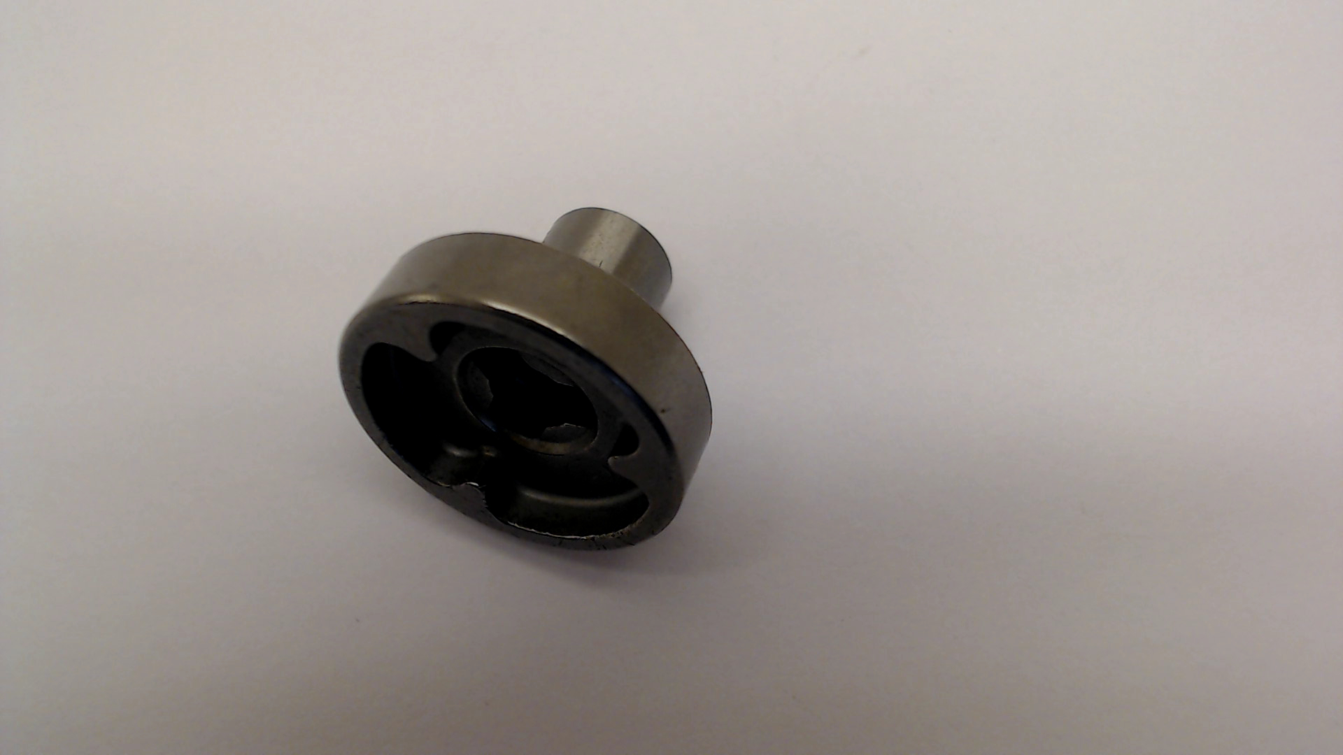Hitachi 335275 PINION SLEEVE