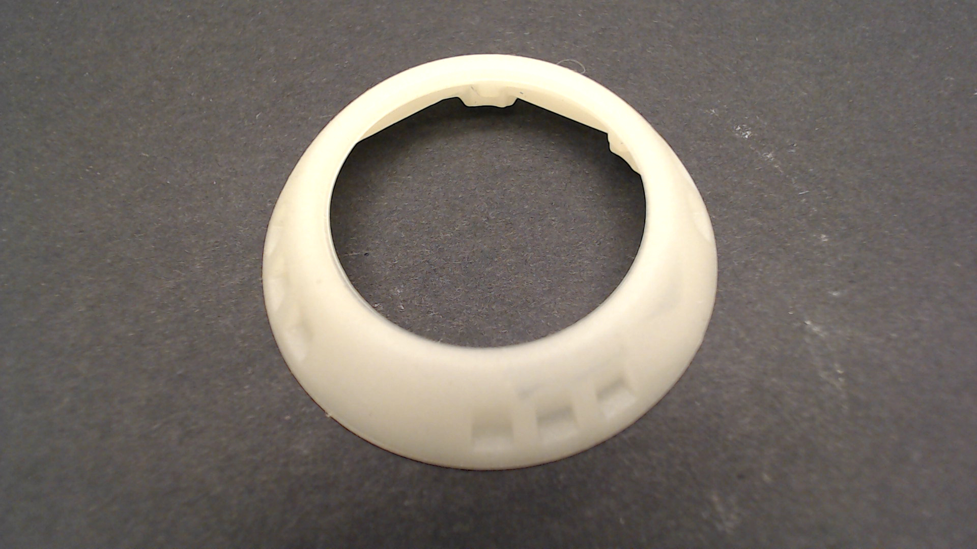 Makita 424362-6 BUMPER BTD132D/BTD144