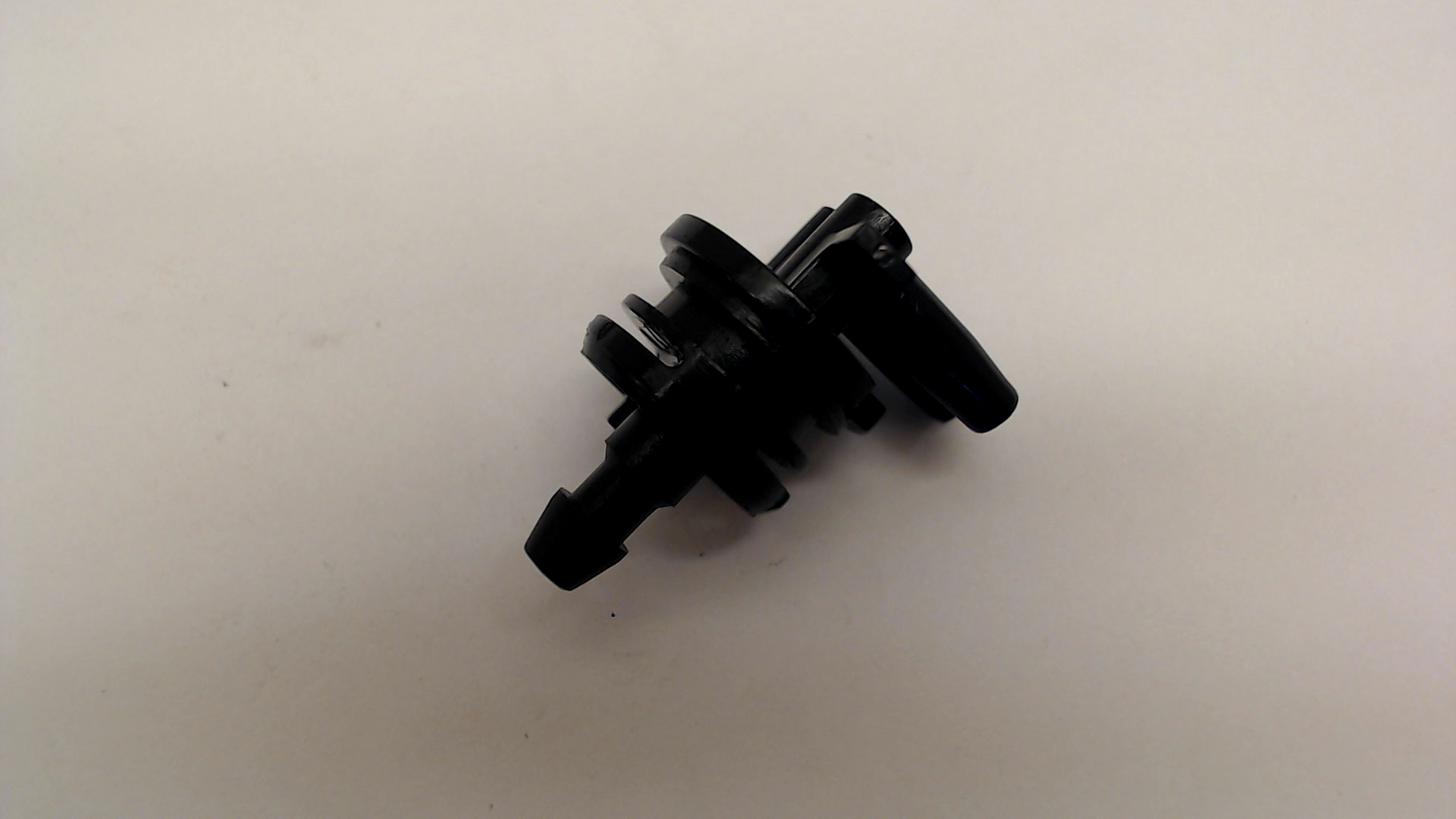 Makita 452018-1 FUEL NIPPLE EA3500/3501/PS32