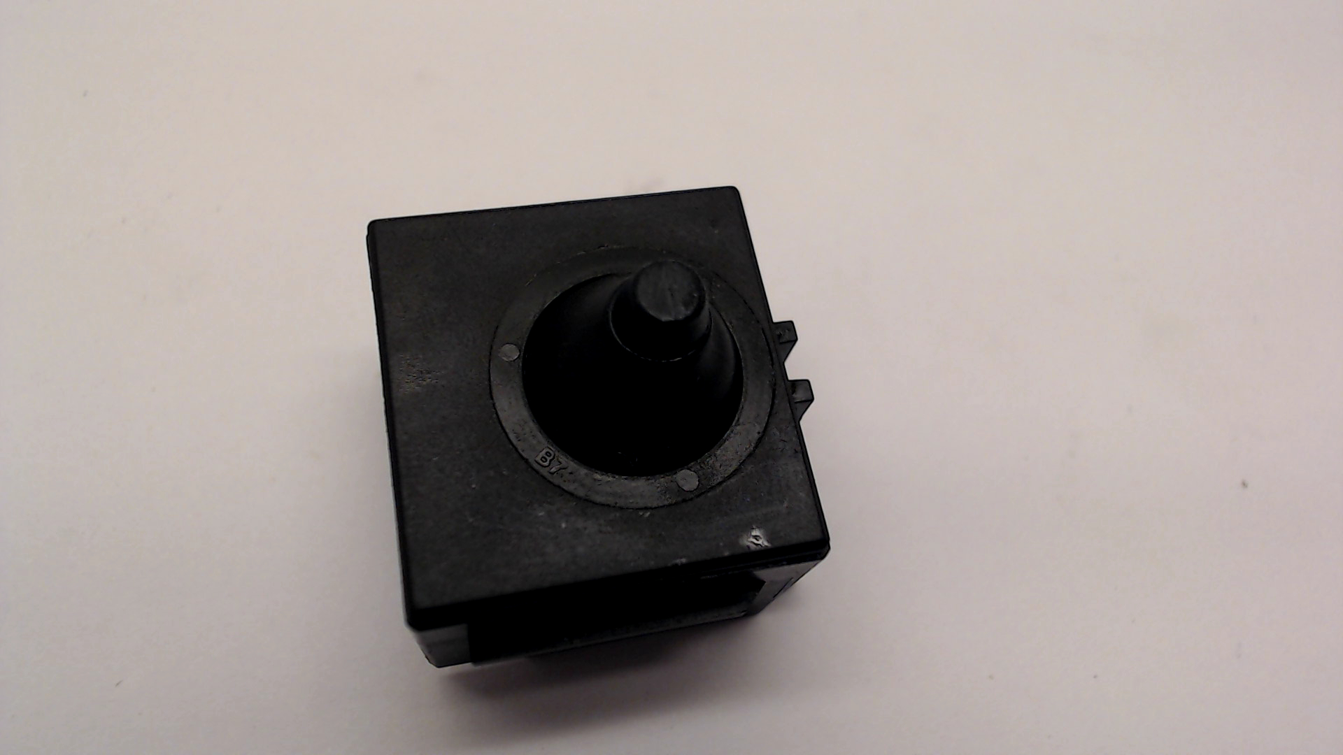 Makita 650560-8 SWITCH DPX-2110-R 9553NB/9554N