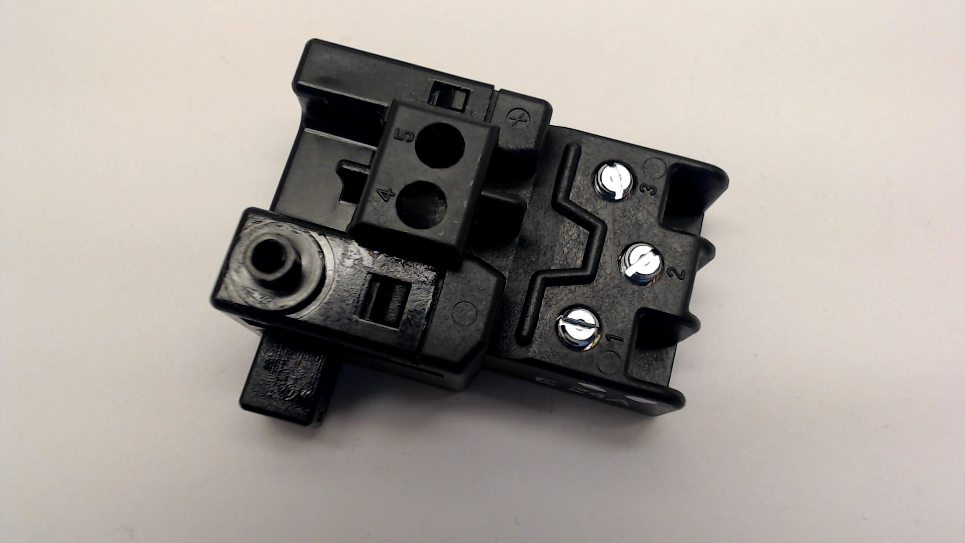 Makita 650631-1 SWITCH DKP180/BUC250RD/BSS610