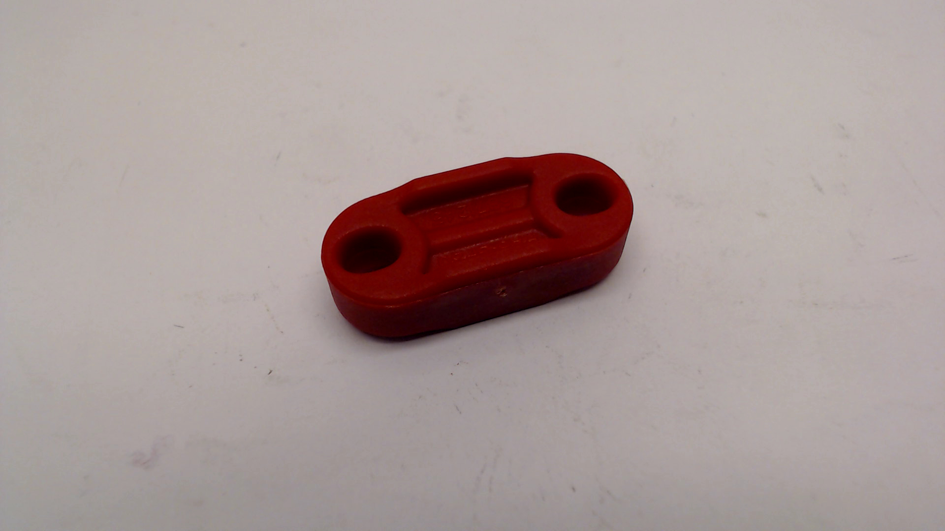 Makita 687124-5 STRAIN RELIEF M9001/DVC/RP0900