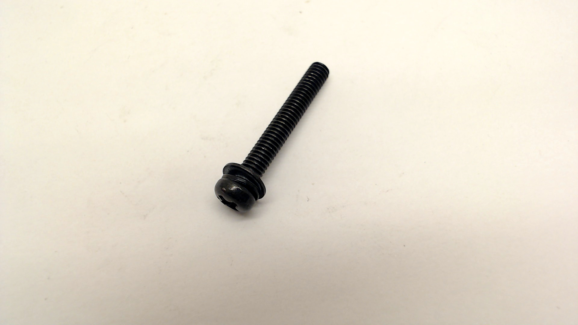 Makita 911153-9 PAN HEAD SCREW M4X28 6402
