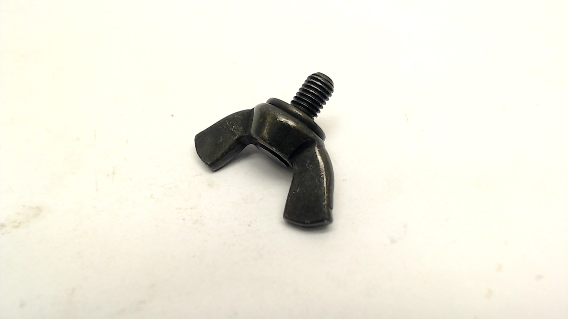 Makita 924201-5 *WING SCREW M5X8 2400B