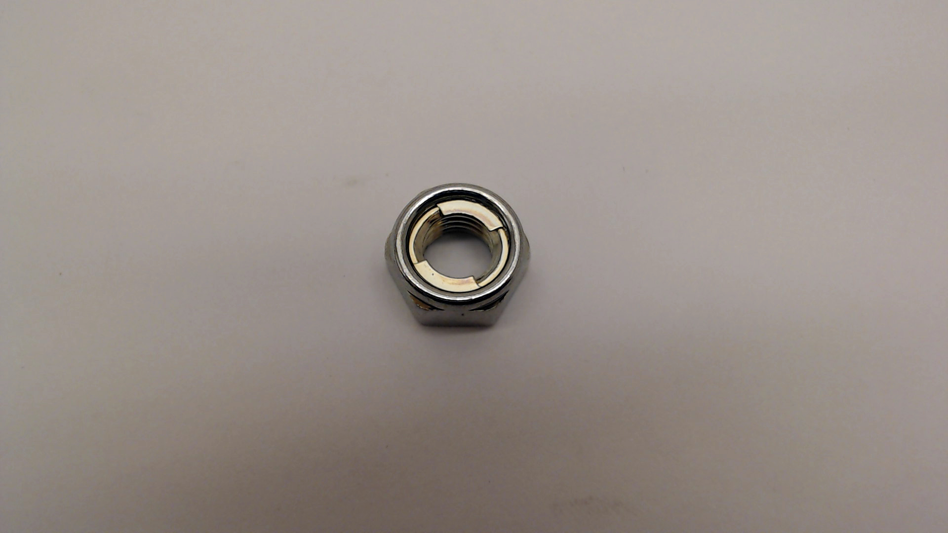 Hitachi 946-228 U-nut M8