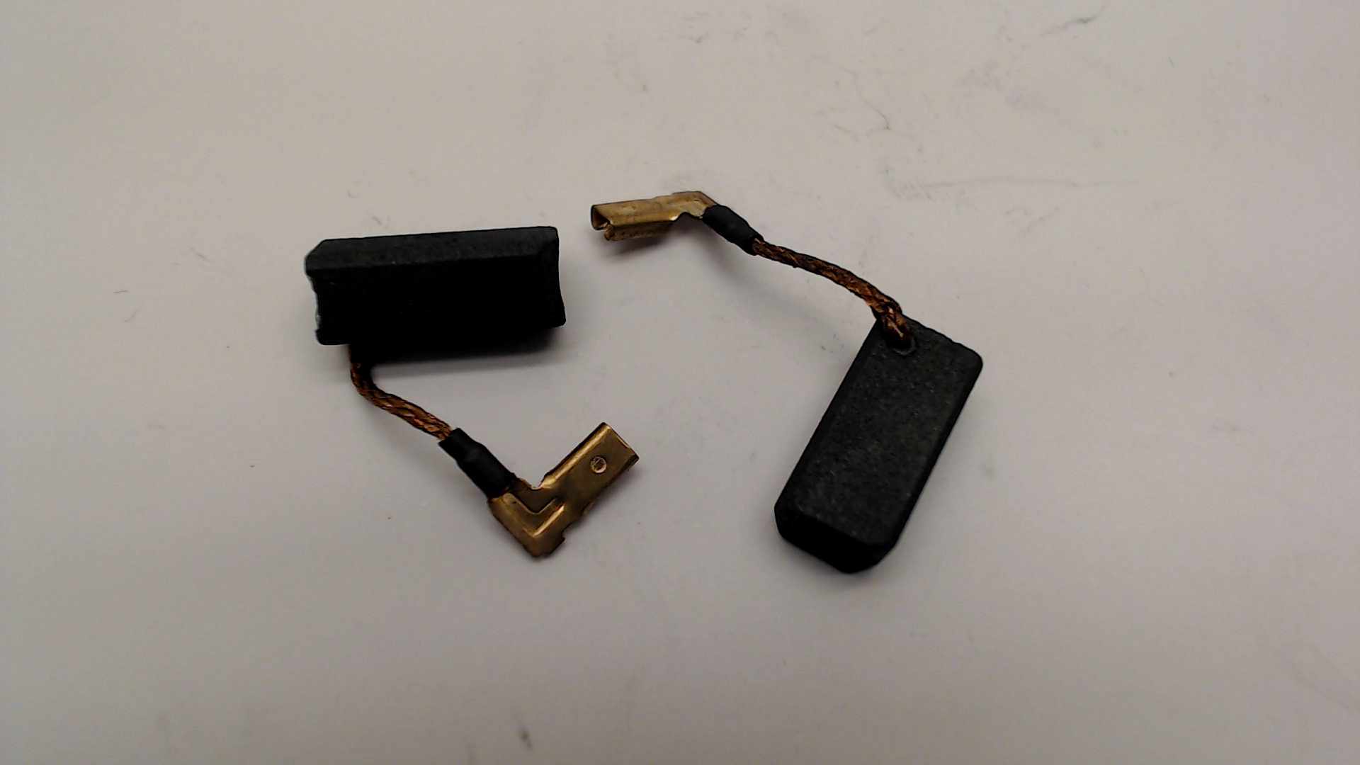 DeWalt N183725 BRUSH PAIR